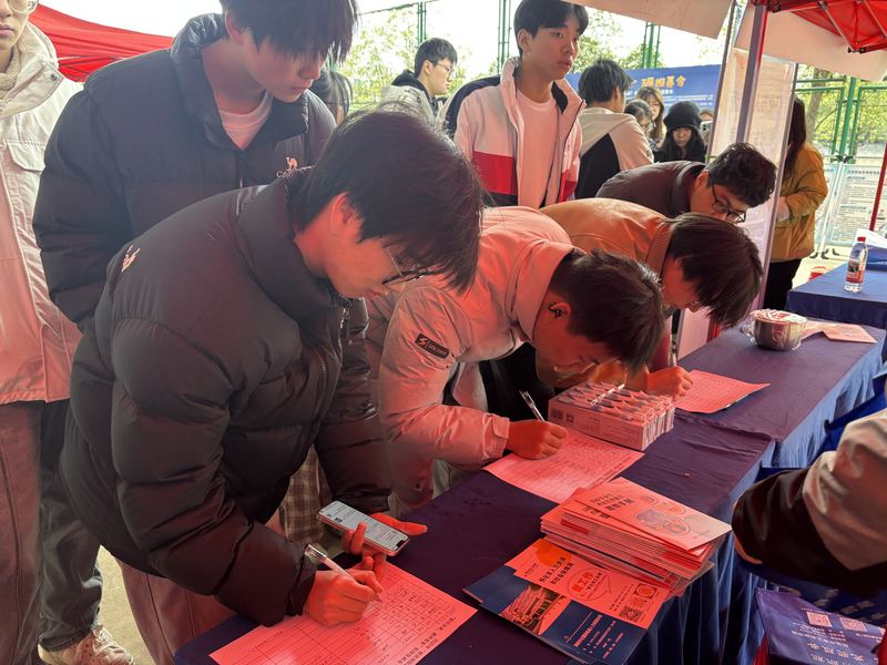 1788511471125089832.jpg 2. 与怀化国际陆港经开区联合举办以“青春筑梦陆港 才聚活力怀化”主题创新创业系列活动.jpg